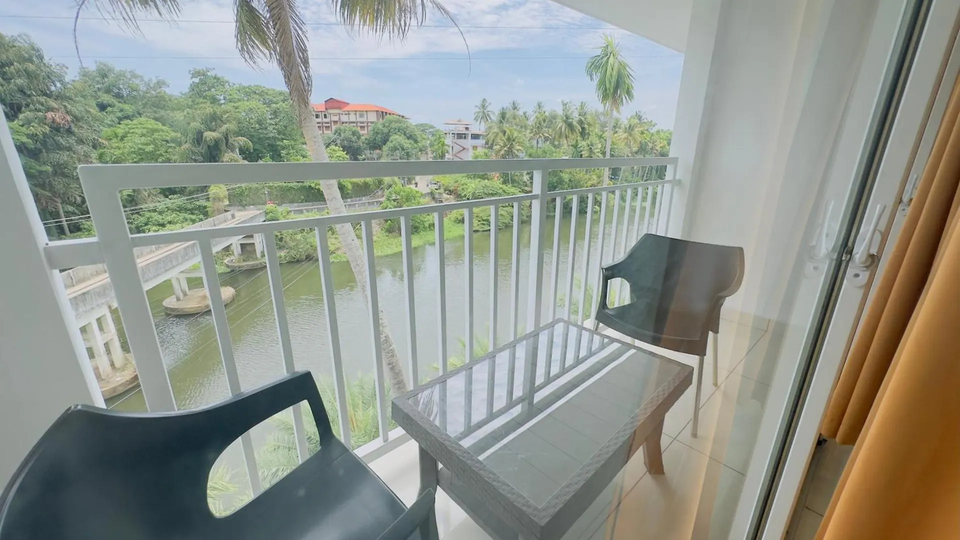 Hotel Lets Stay Kochi Indie