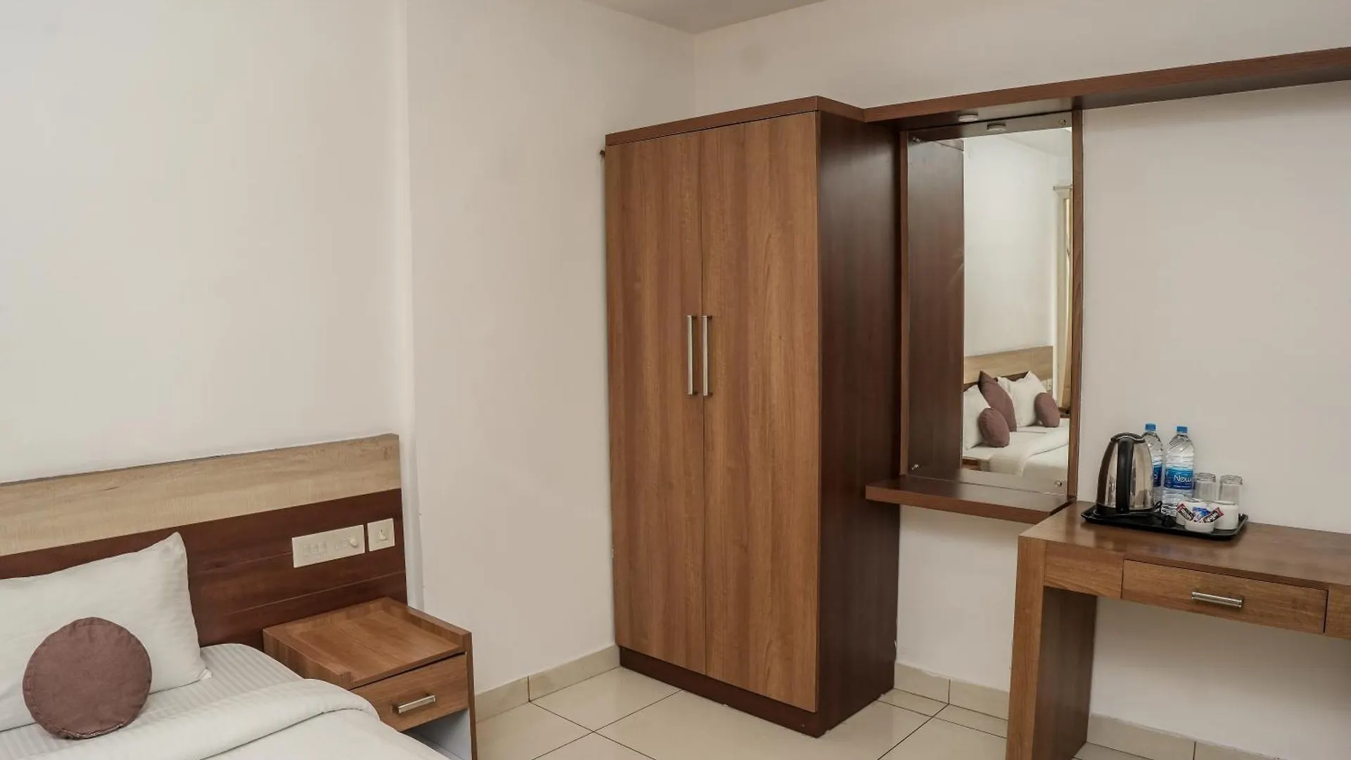 Hotel Lets Stay Kochi
