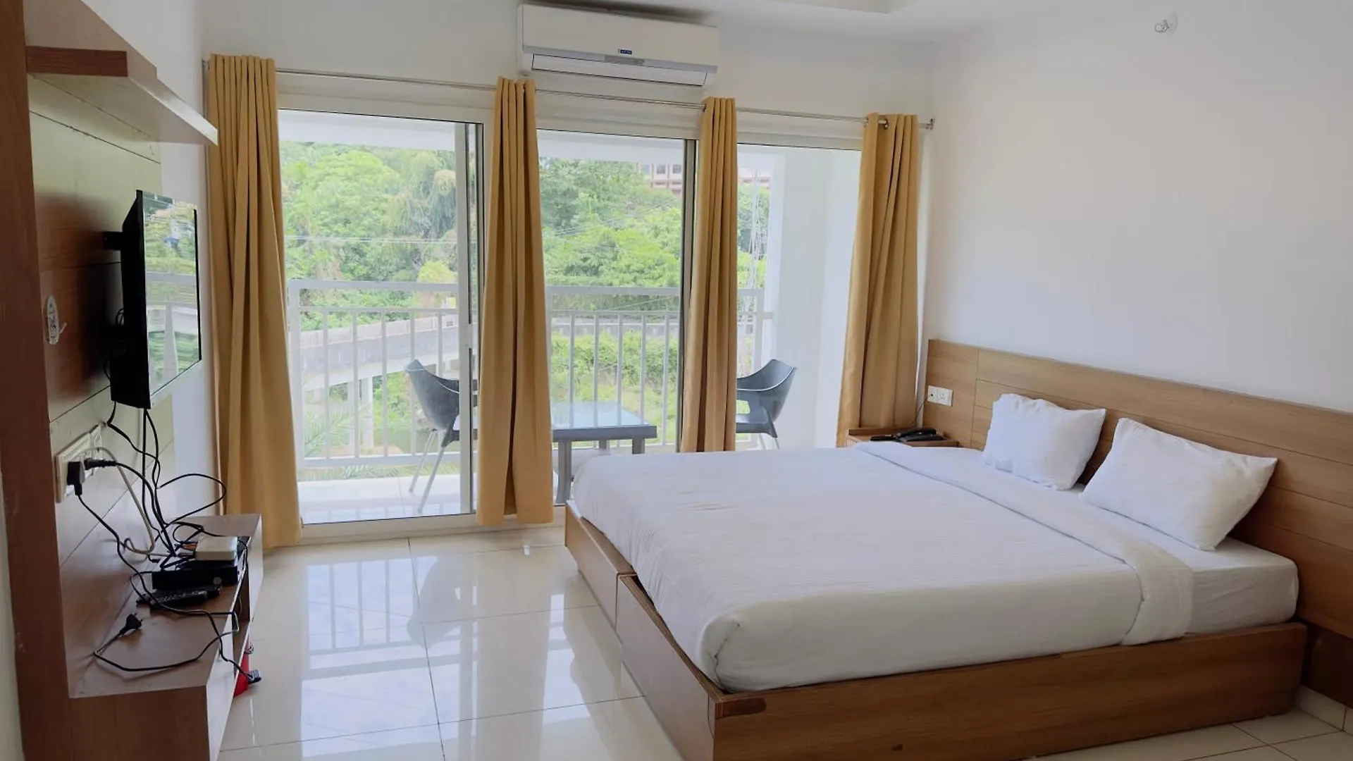Hotel Lets Stay Kochi 3*,  India