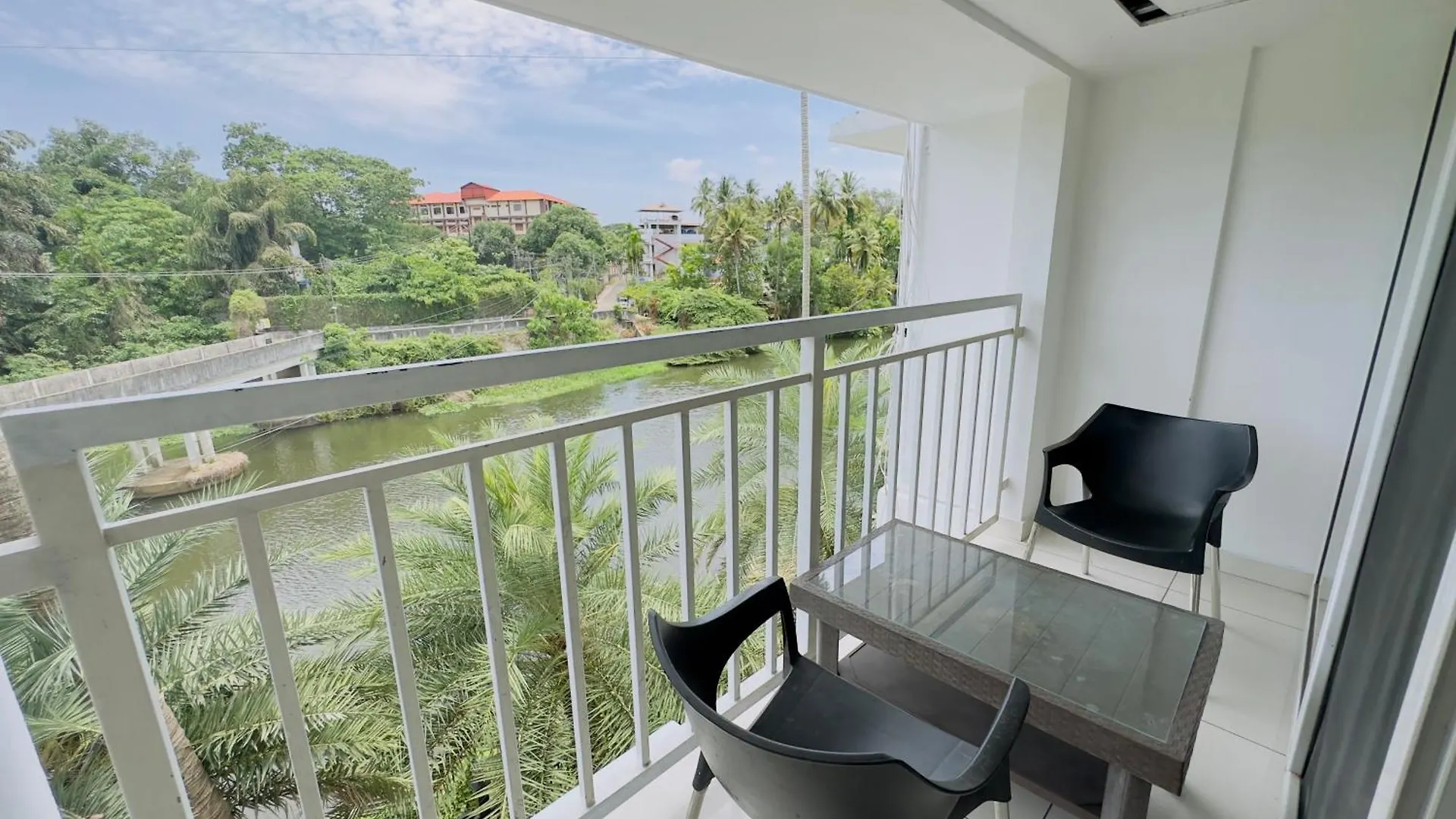 Hotel Lets Stay Kochi
