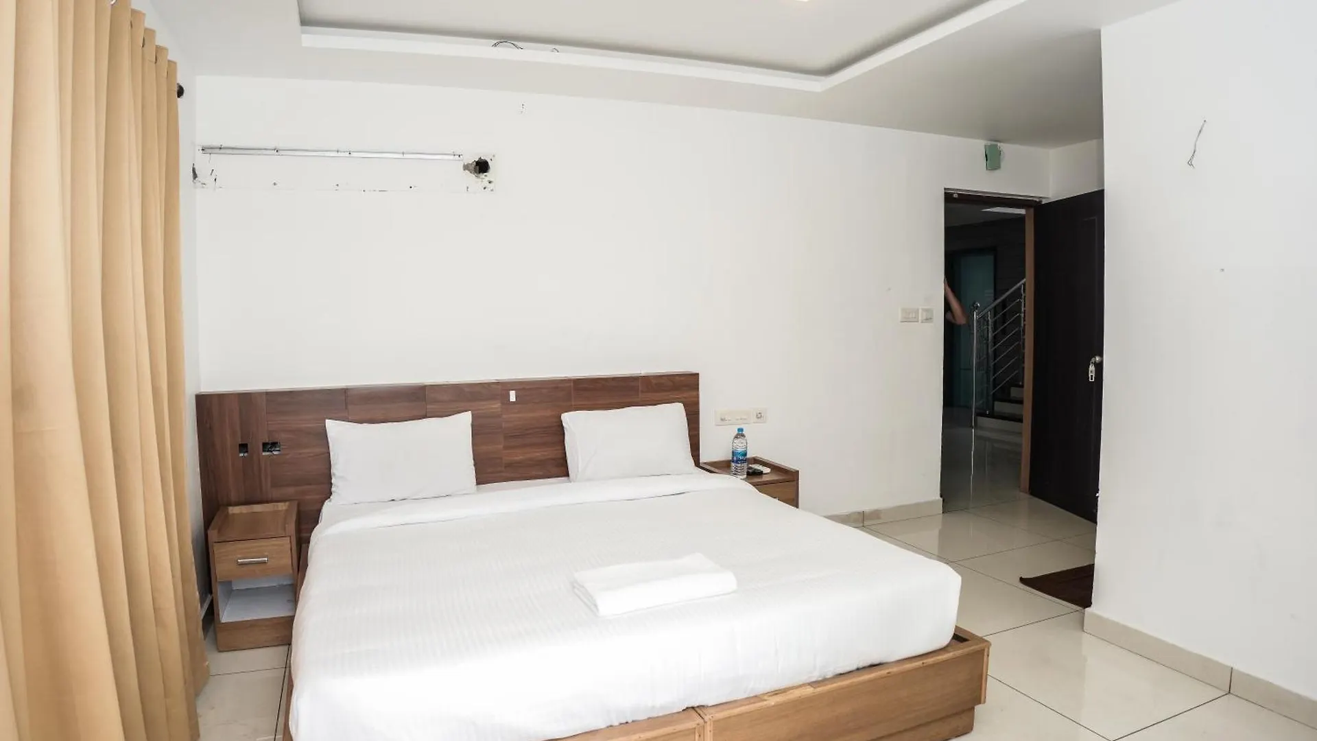 Hotel Lets Stay Kochi