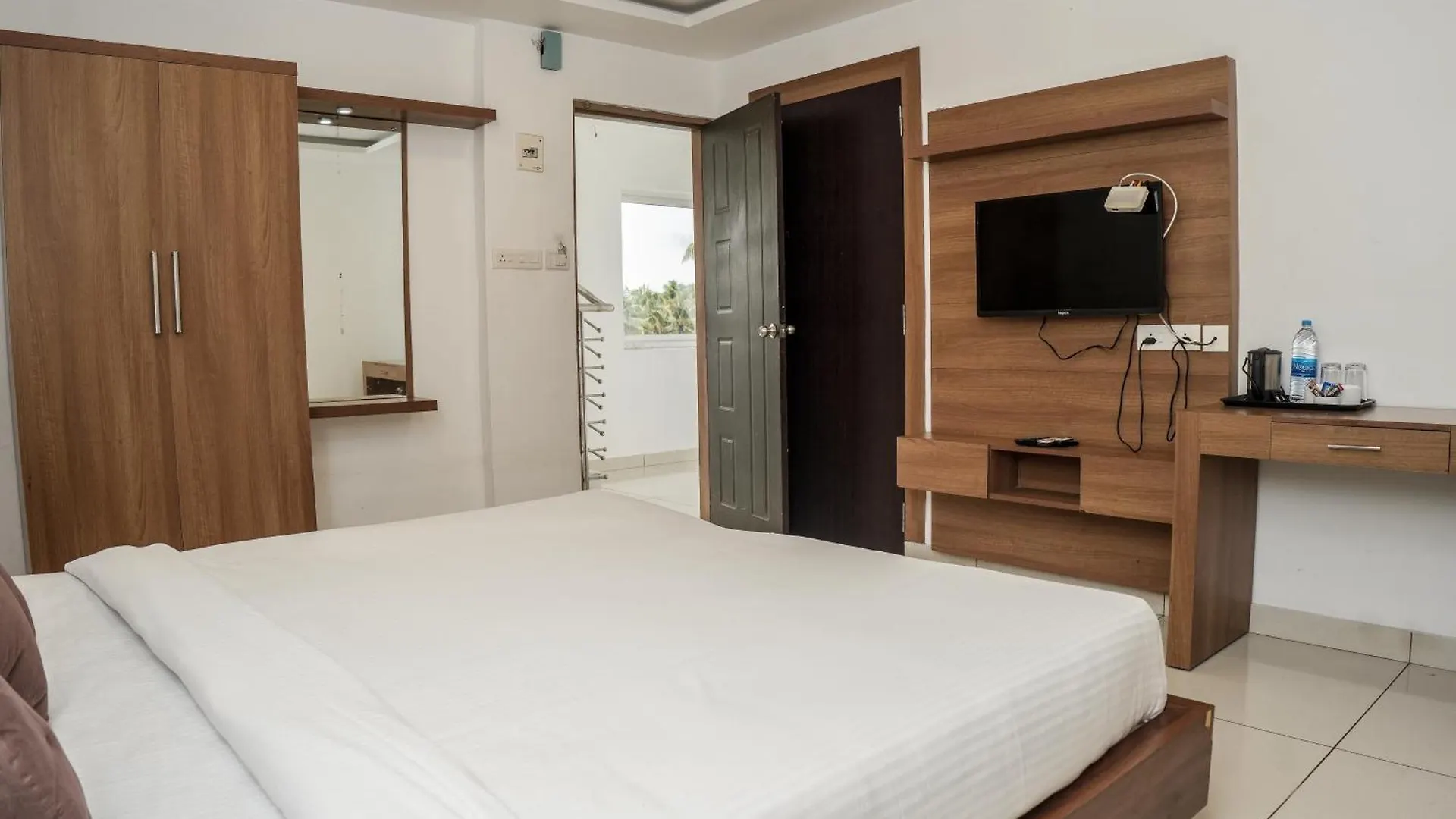Hotel Lets Stay Kochi 3*,  India